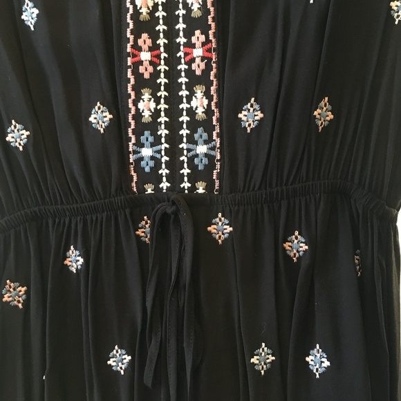 Black Long Sleeve Dress - Picture 4 of 4